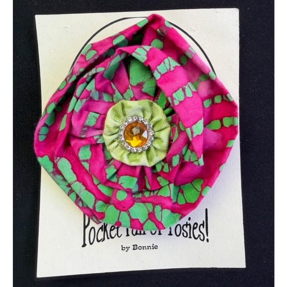 The Unbranded Brand Jewelry - Pocket Full of Posies Fabric Flower Pin Pink Green Rhinestone Brooch Artsy Boho